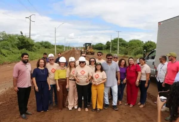 Fátima visita canteiro de obras e diz que restauração da RN-117 ficará pronta em até 3 meses
