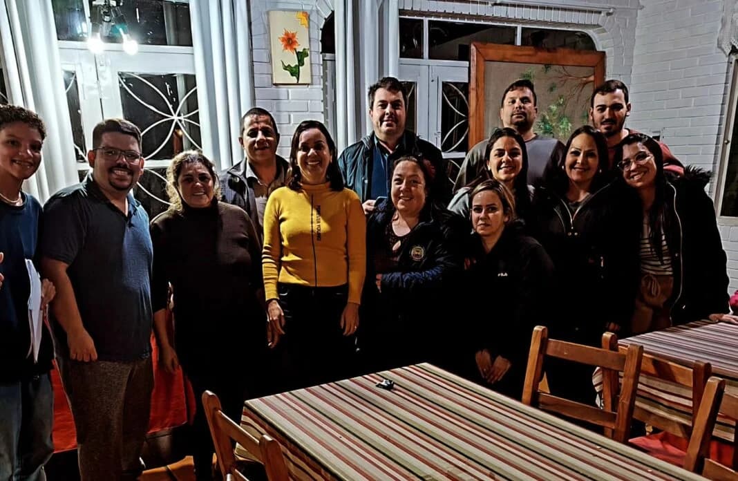 Potiguar lidera grupo de voluntários que resgata vítimas de enchete no RS