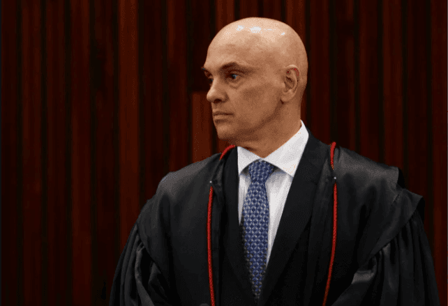Moraes suspende julgamento do TSE que pode cassar mandato de Moro