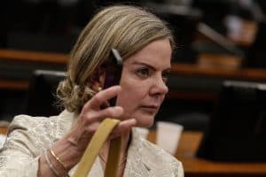 PT cobra ministros de Lula, que dizem não ter sido chamados a conter derrota no Congresso
