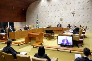 Maioria do STF vota para mudar decisão, e 7 deputados devem ser trocados