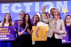 Ultradireita avança, mas centro mantém liderança no Parlamento Europeu