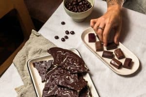 Preço do cacau triplica e já ameaça produção de chocolates artesanais