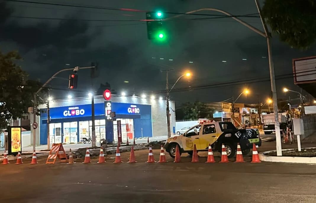 Obras da Caern interditam avenidas em Natal e alteram trânsito; confira