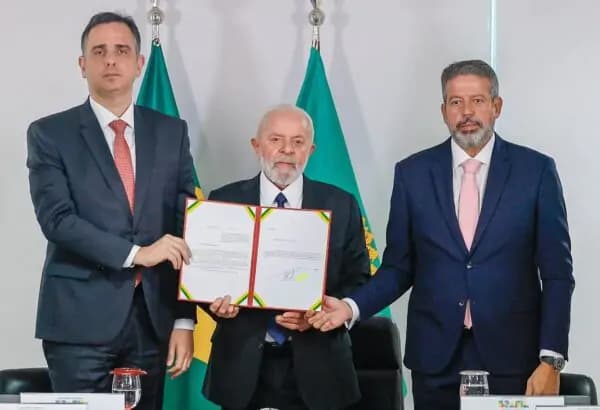 Lula pede a Lira e Pacheco que evitem dar prioridade a projetos que ‘atiçam a intolerância'