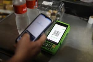 PIX deverá ter opção de pagamento por aproximação de celular, diz presidente do Banco Central