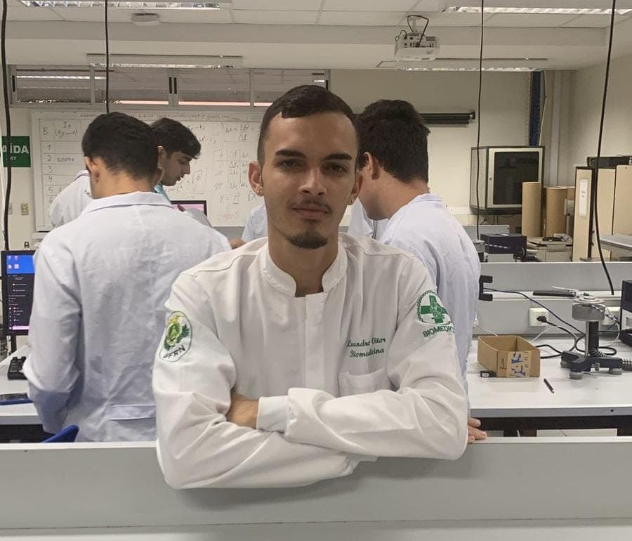 Estudante da UFRN é aprovado para intercâmbio de Engenharia em Portugal e faz campanha para comprar passagens
