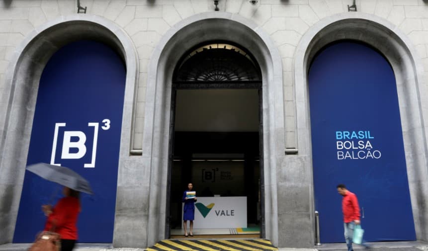 Fuga de capital estrangeiro da bolsa de valores brasileira no primeiro semestre de 2024 é a mais intensa desde 2020
