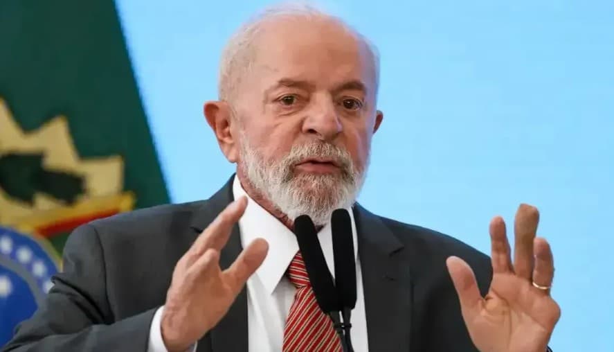 Lula diz que “não precisa” ser candidato em 2026, mas admite que pode concorrer “se for necessário” para evitar volta dos "trogloditas"