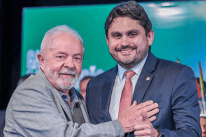 Lula fala em chamar Juscelino para tomar uma decisão: ‘Ele tem o direito de provar que é inocente'
