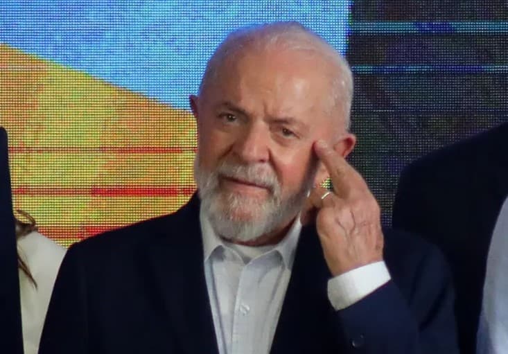 Lula diz que só subirá em palanques nas eleições municipais sem risco de ‘revés no Congresso'