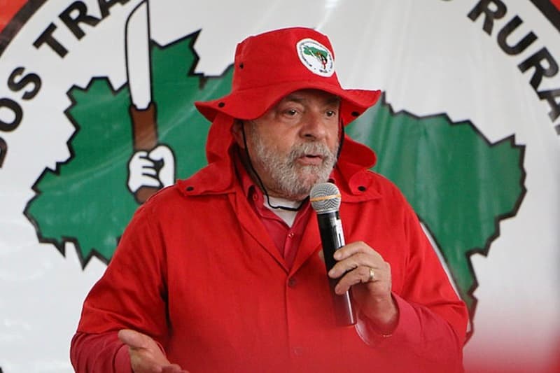 Na contramão do Congresso, governo Lula chama MST para planejar safra