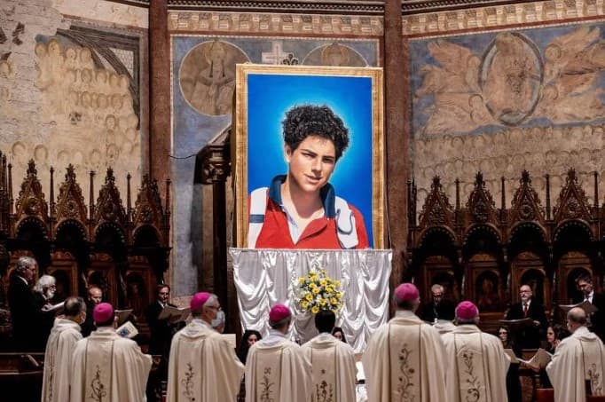 Papa Francisco confirma a canonização do primeiro santo influencer, o inglês Carlo Acutis