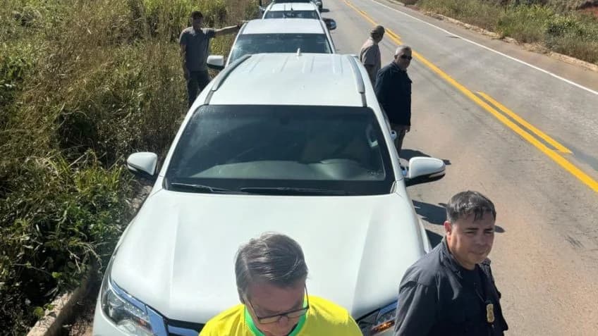 Bloqueio impede entrada de Bolsonaro em Paraupebas (PA)