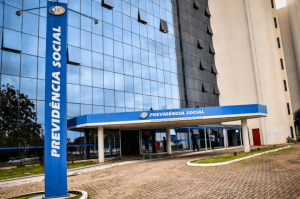 PF acha dispositivos para roubar dados no prédio do INSS