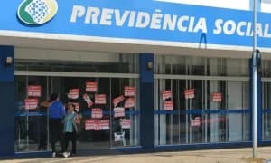 INSS orienta descontar dias não trabalhados de servidores em greve