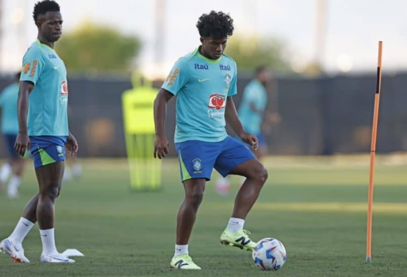 Brasil enfrenta Uruguai em busca de vaga nas semifinais da Copa América com Endrick no lugar de Vini Jr