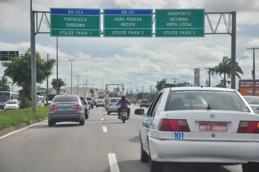 DNIT alerta para interdição parcial do viaduto do km 104 da BR-101, em Paramirim