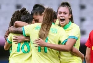 Olimpíada: Brasil atropela campeã mundial Espanha e vai à final do futebol feminino