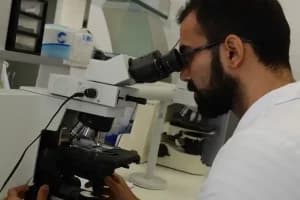 Com 709 casos de mpox no Brasil, ministério convoca reunião