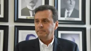 QUERIA SER O NOVO DESCONDENADO: Carlos Eduardo divulga anulação de sentença sem proceder