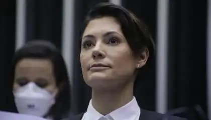 Michelle Bolsonaro anuncia proibição de coligações entre PL e esquerda e cria canal de denúncias