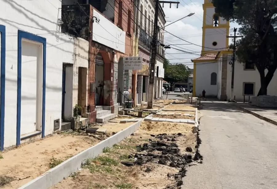 Iphan embarga parte de obra da Rua João Pessoa, em Natal, após descoberta arqueológica