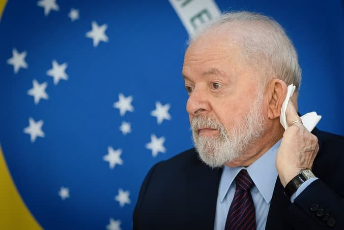 Lula decreta luto oficial de 3 dias no país após queda de avião em SP