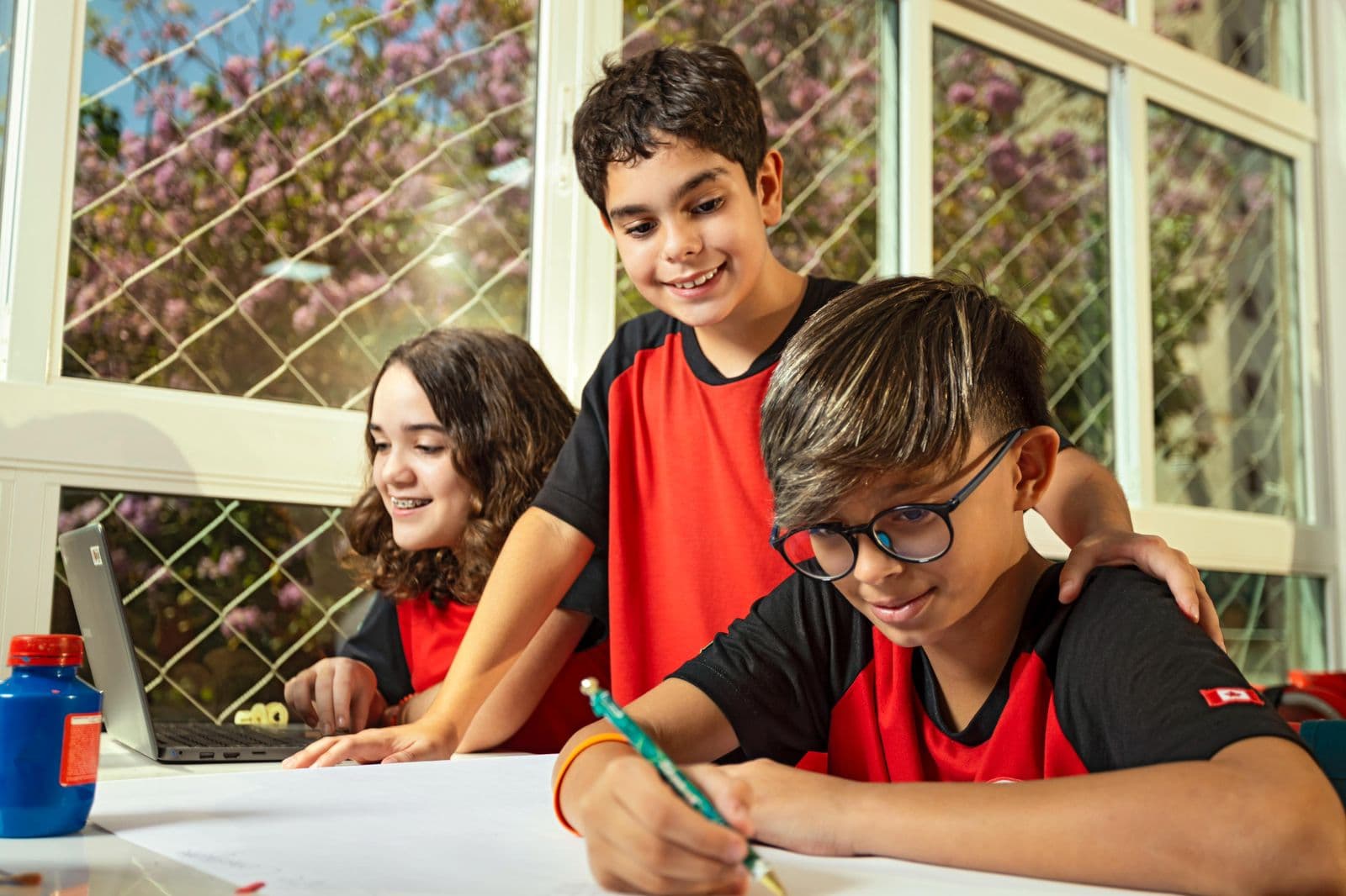 Desempenho dos alunos da Maple Bear Natal na Olimpíada Canguru de Matemática supera média nacional de outras escolas