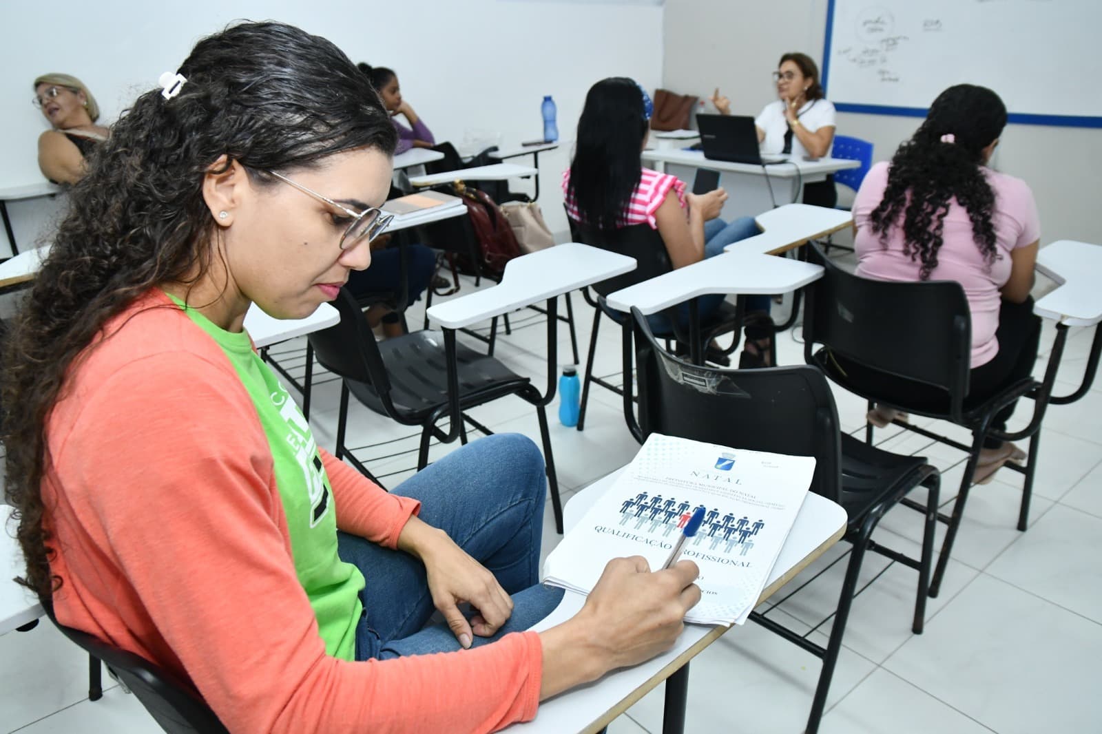 Permissionários do Mercado da Redinha passam por cursos profissionalizantes no CMTE