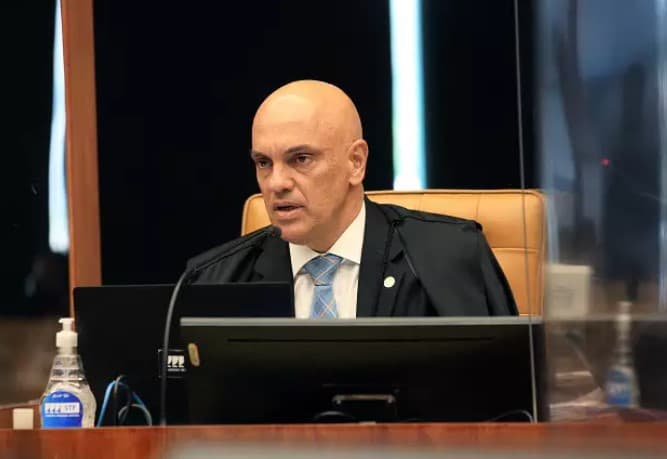 Moraes usou órgão do TSE para levantar informações sigilosas de contratado para obra em sua casa