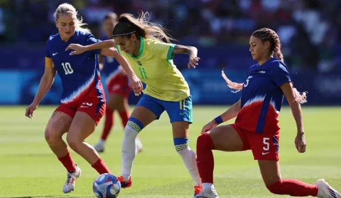Brasil perde para os EUA e fica com a prata no futebol feminino em Paris