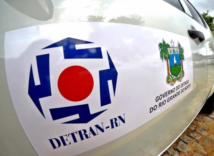 Detran vai ressarcir multas de 50 mil proprietários de veículos no RN; saiba motivo