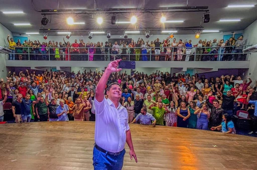 DESCALABRO DO INGRATO: Prefeitura de São Gonçalo inaugura Teatro Municipal Poti Cavalcanti sem licenças do Corpo de Bombeiros