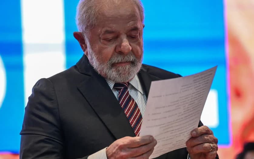 Governo Lula discute acabar com sigilo de 100 anos e rever restrição de informações após 10 anos