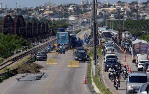Prazo para conclusão de obras na ponte de Igapó é adiado para maio de 2025