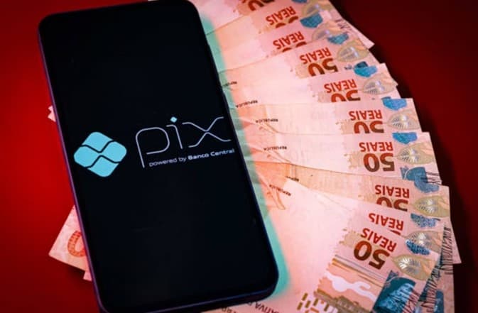 Banco Central anuncia mudanças no funcionamento do Pix no celular