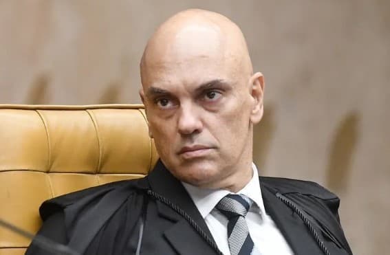 Não cabe ao “X” questionar bloqueio de contas na plataforma, diz Moraes em voto