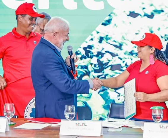 Lula faz reunião com lideranças do MST na Granja do Torto