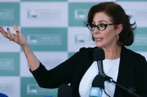 Deputada Carla Zambelli é internada e falta a depoimento no STF