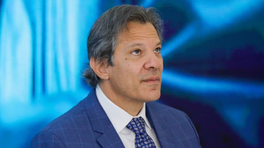 Haddad volta a culpar Bolsonaro pelo descontrole das bets