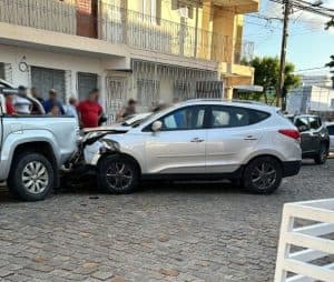 TIROTEIO NO ALECRIM: veículo roubado por bandidos era de candidata a vereadora de Natal
