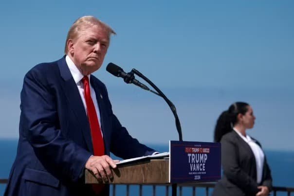 Donald Trump está seguro após tiros em sua vizinhança, diz campanha