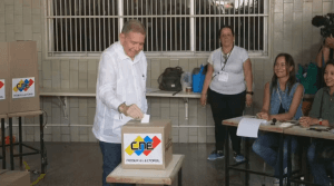 Opositor Edmundo González pede asilo político à Espanha e deixa a Venezuela