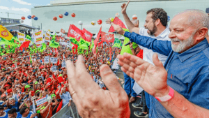 Justiça mantém condenação de Boulos e Lula por falas no 1º de Maio