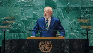 Sem conter fogo no Brasil, Lula pregará solução climática na ONU
