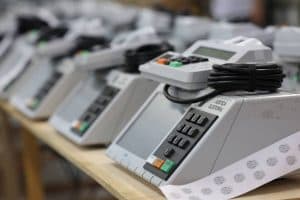 Abstenção em 2º turno foi de 29,3%, perdendo apenas para a da pandemia