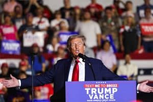 Trump ultrapassa Kamala nas projeções e ganha tração a 2 semanas da eleição