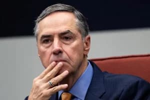 Em evento com Lira, Barroso defende independência do STF