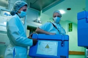 Paciente que recebeu transplante de órgãos com HIV diz só foi chamada pelas autoridades da saúde depois que caso saiu na imprensa